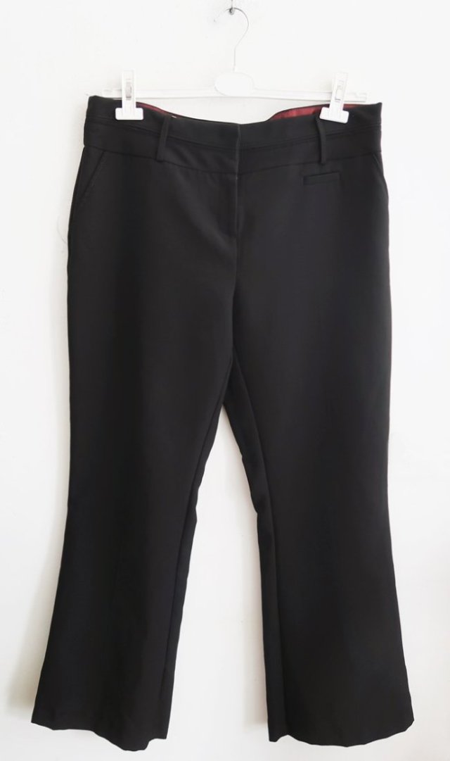 Czarne eleganckie spodnie 44