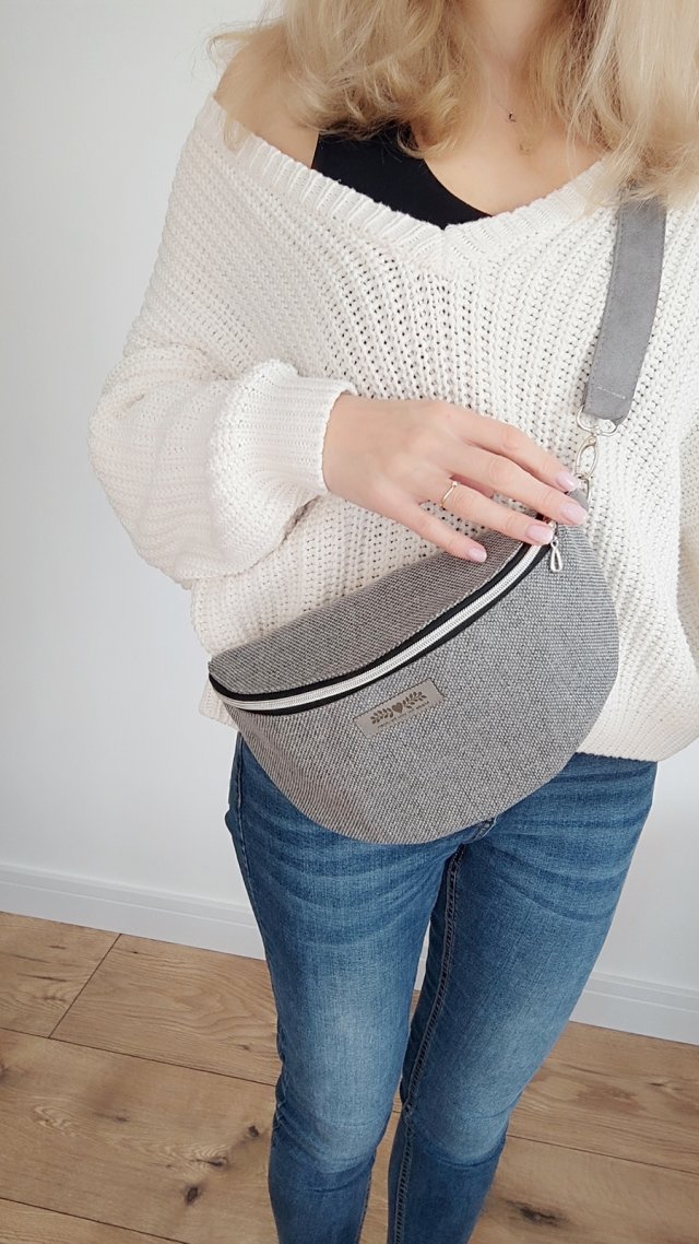 Szara nerka na ramię z plecionego materiału boho