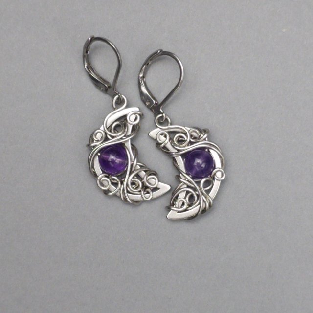 Kolczyki księżyce, półksiężyce, ametyst, stal chirurgiczna, wire wrapping