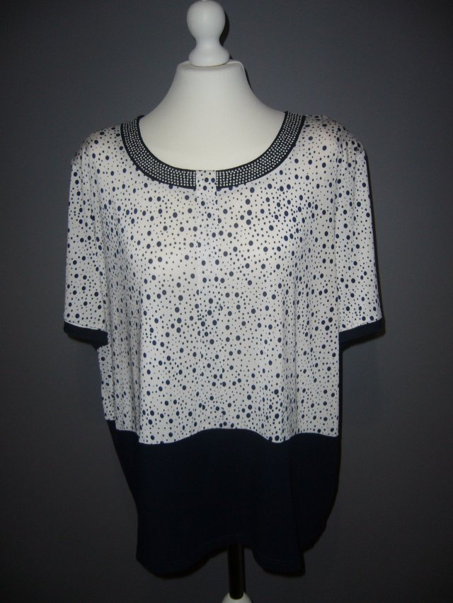 PLUS SIZE BLUZKA KROPKI 48/50
