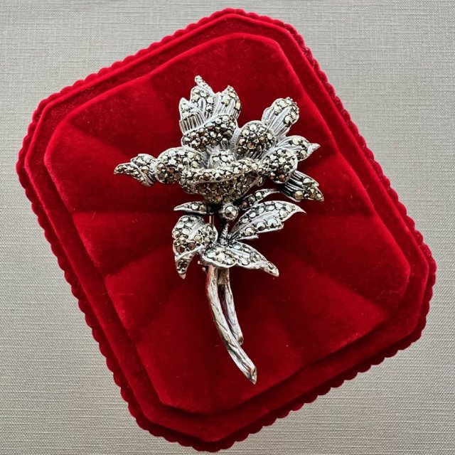 Kwiatowa broszka, lata 50-te XXw. ❀ڿڰۣ❀ Srebro próby 925