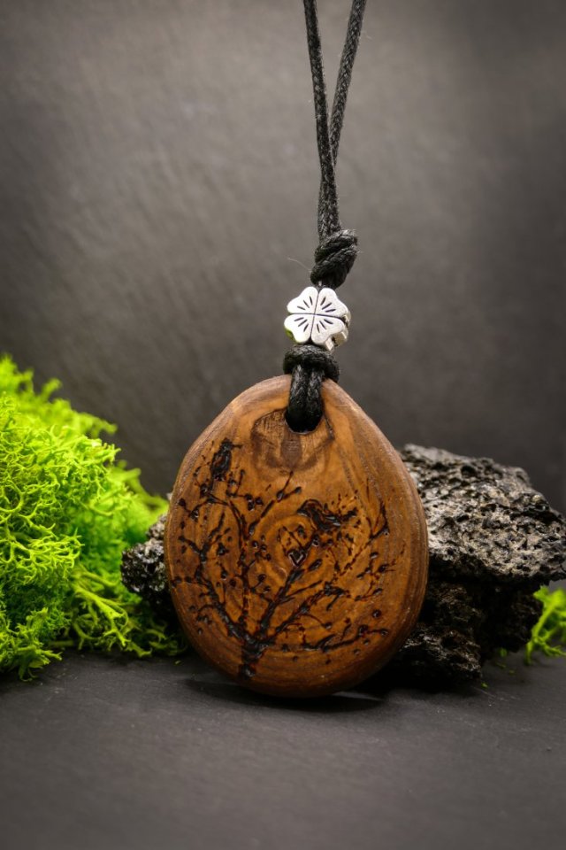 Wisiorek "Ptaki" - wypalone w drewnie, ręczna pirografia, przyroda, handmade - Dzień Matki - prezent