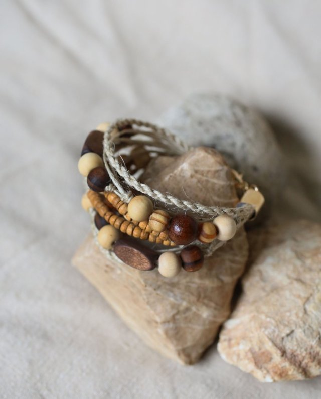 Bransoletka boho w kolorach Ziemi