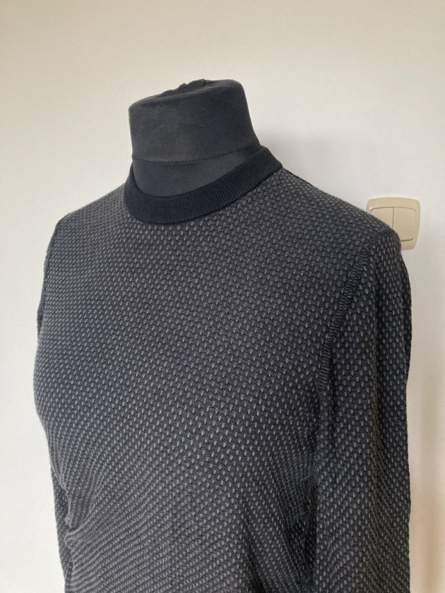 Grafitowy sweter Hugo Boss rozm. M