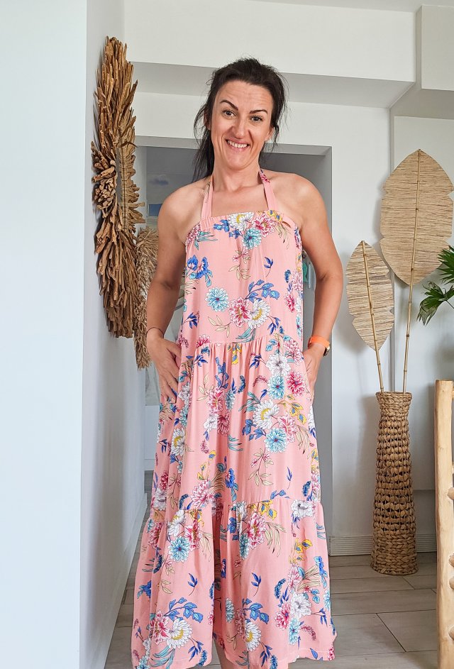 Letnia sukienka w kwiaty
