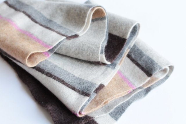 WOOL EXCLUSIVE SCARF