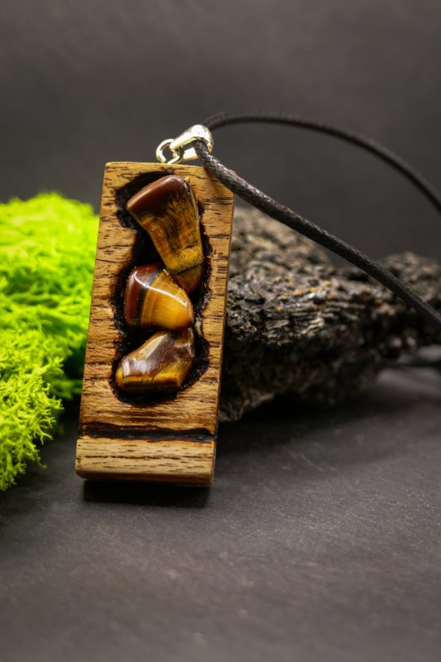 Tygrysie oka - Wisiorek z duszą natury – pirografia, Dzień Matki, prezent, handmade, oryginalny