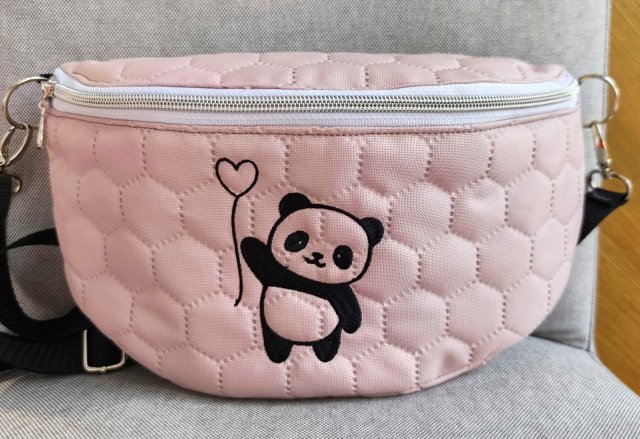 Nerka na ramię z pandą personalizacja