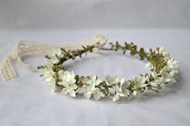 Jaśminowy sen – delikatny wianek handmade w odcieniach bieli i zieleni