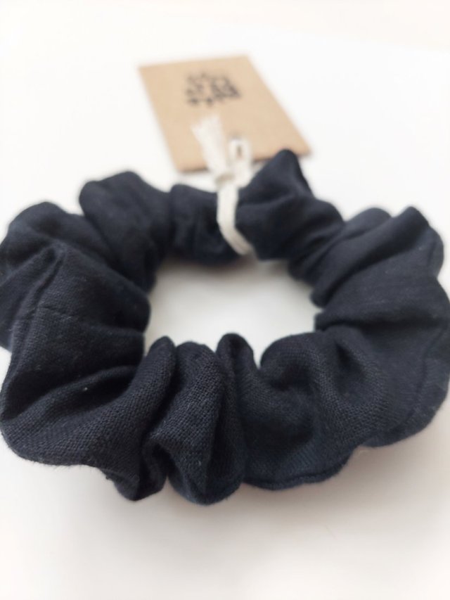 100% Len, scrunchie