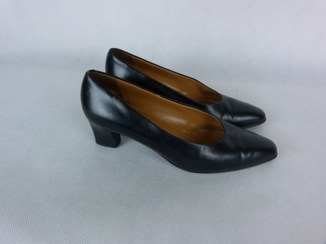 Kurt Geiger skórzane czółenka skóra 37 24 cm