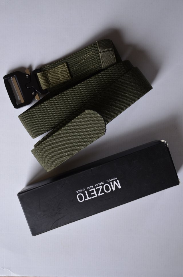 nowy pasek Mozeto zapięcie cobra zielony