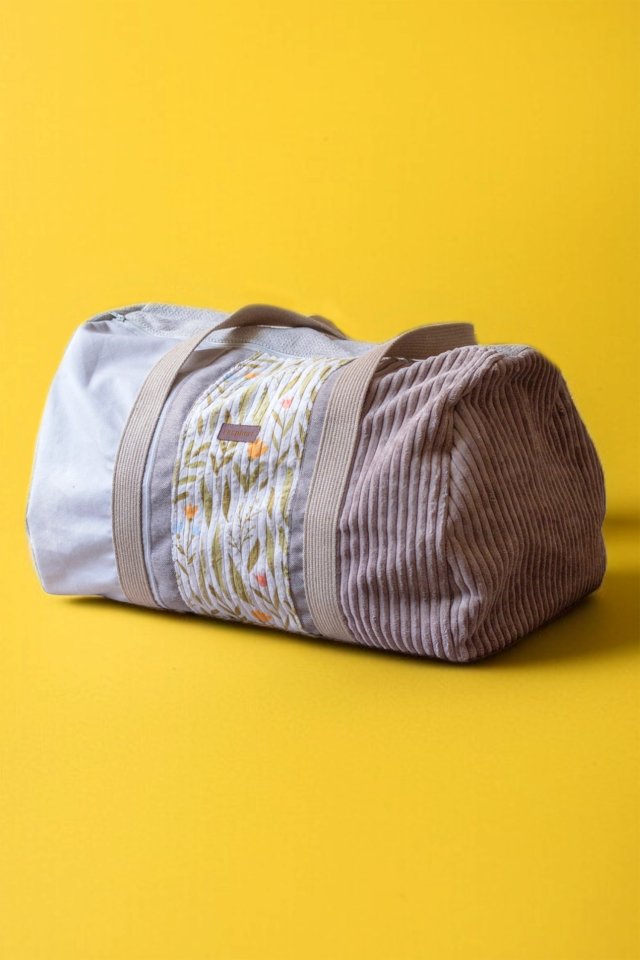 Sztruksowa torba podróżna patchwork