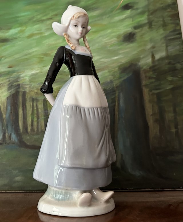 Duża 27 cm porcelanowa figurka w stylu Nao Lladro