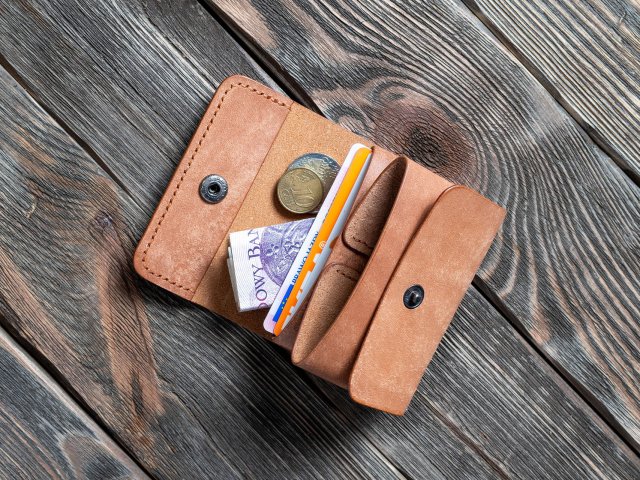 No.20 / Skórzany portfel na karty, banknoty oraz monety