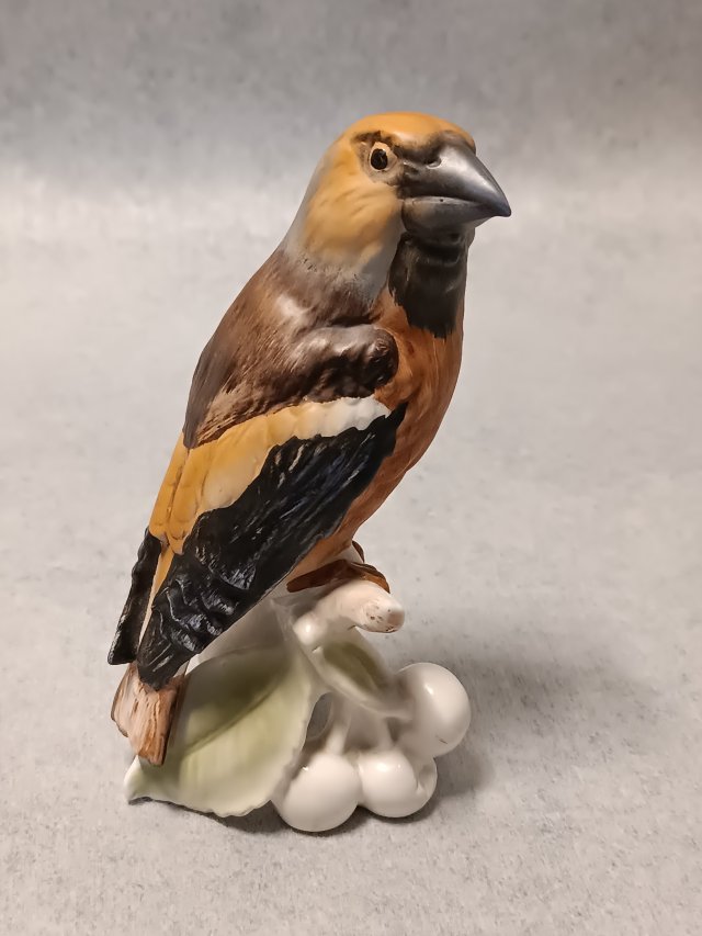 GOEBEL Ptak Grubodziób Hawfinch Kolekcjonerska Porcelanowa Figura Germany
