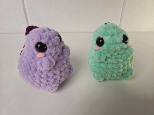 Mini Tirex szydełkowany