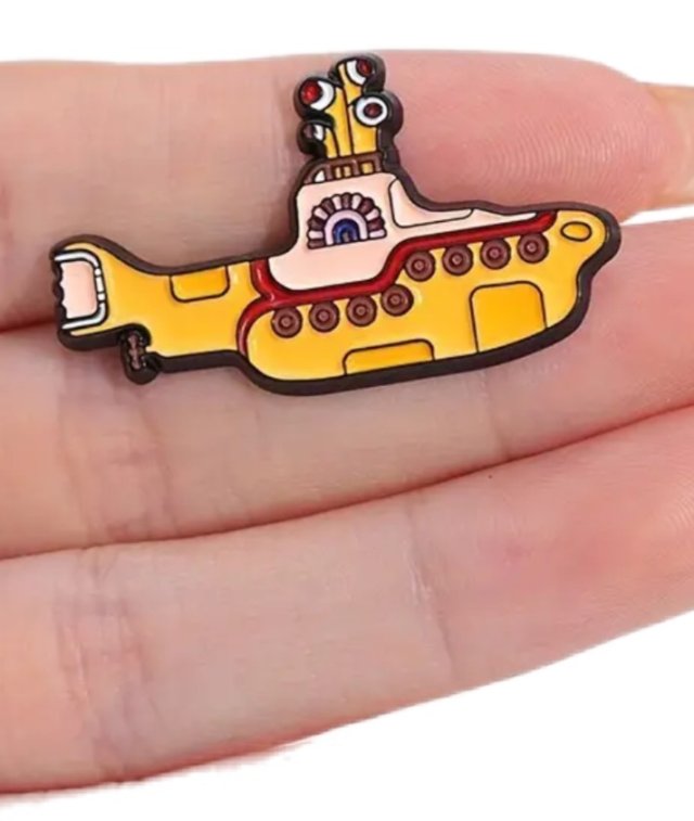 The Beatles Żółta łódż podwodna Yellow Submarine przypinka prezent dla fana