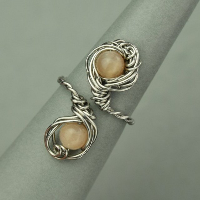 Pierścionek regulowany kamień słoneczny, wire wrapping, stal chirurgiczna