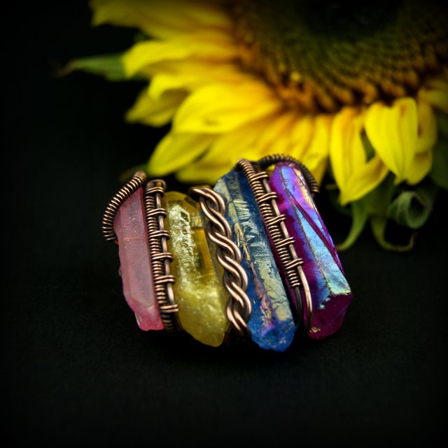 Kolorowa broszka wire wrapping