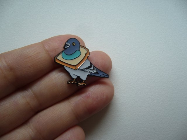 PIN PRZYPINKA BROSZKA PTAK GOŁĄB