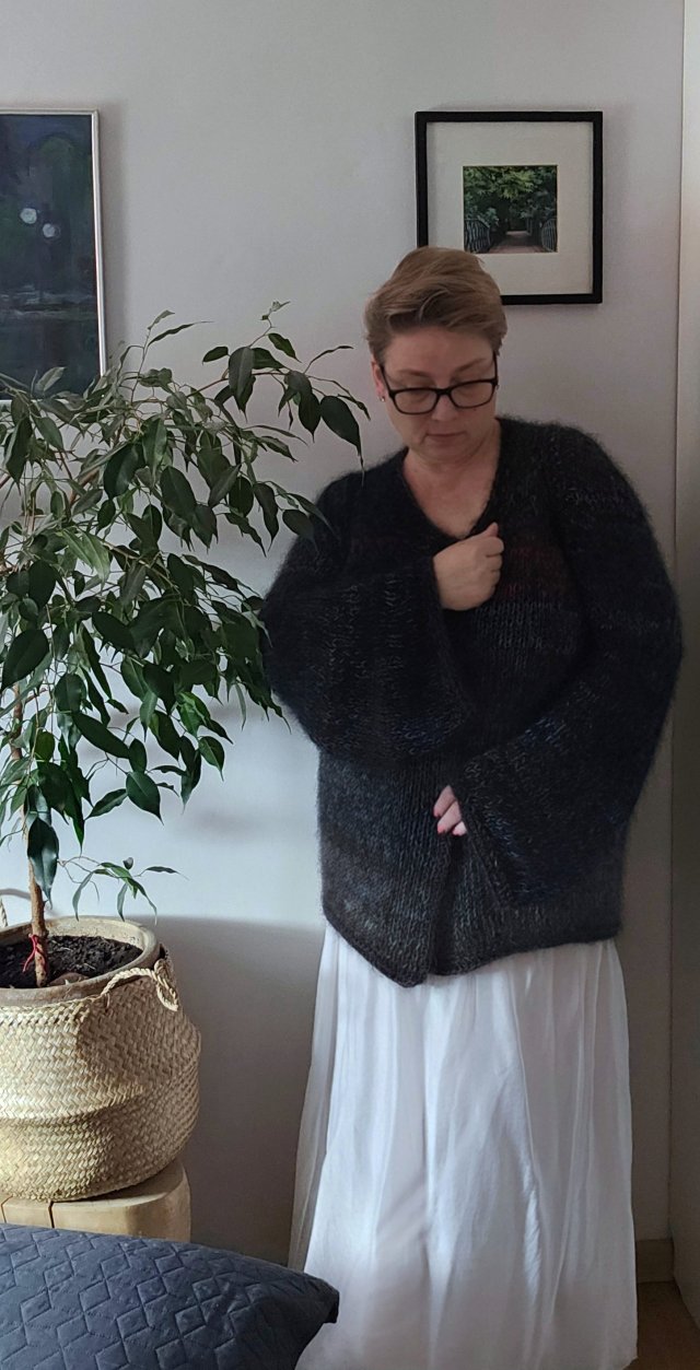 Sweter Earth