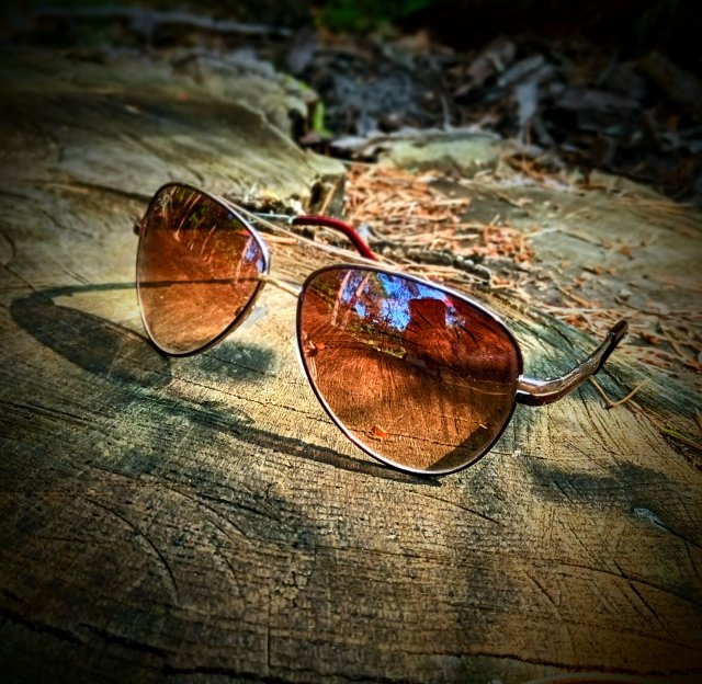 Okulary przeciwsłoneczne typu aviator