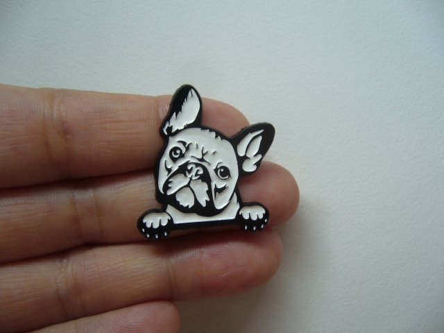 PIN PRZYPINKA BROSZKA PIES BULDOG