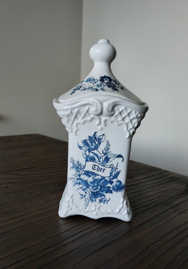 Pojemnik na herbatę   ręcznie malowany Delft  francuski styl