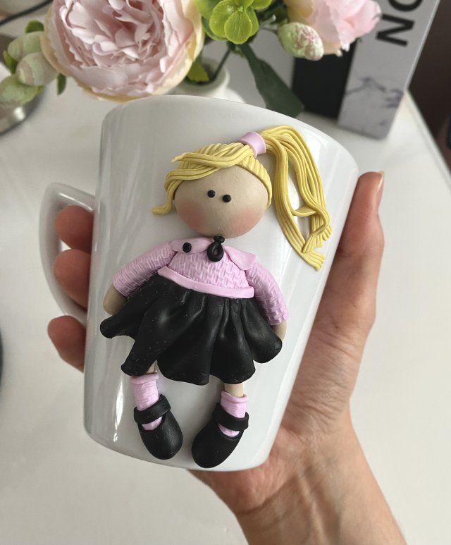 Kubek z gliny polimerowej
