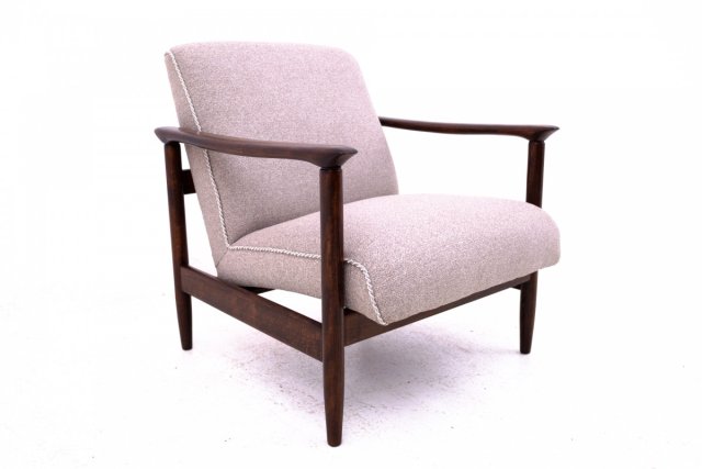 Fotel GFM-142, proj. Edmund Homa z lat 60. Po renowacji.