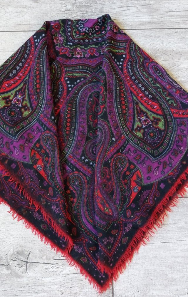 Vintage chusta wełniana wzory retro styl