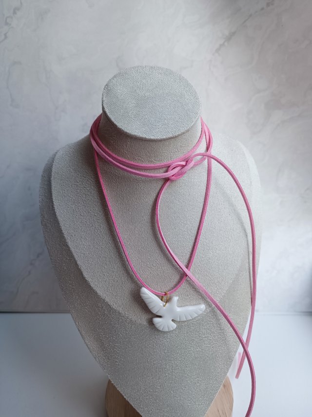 Choker z ptakiem