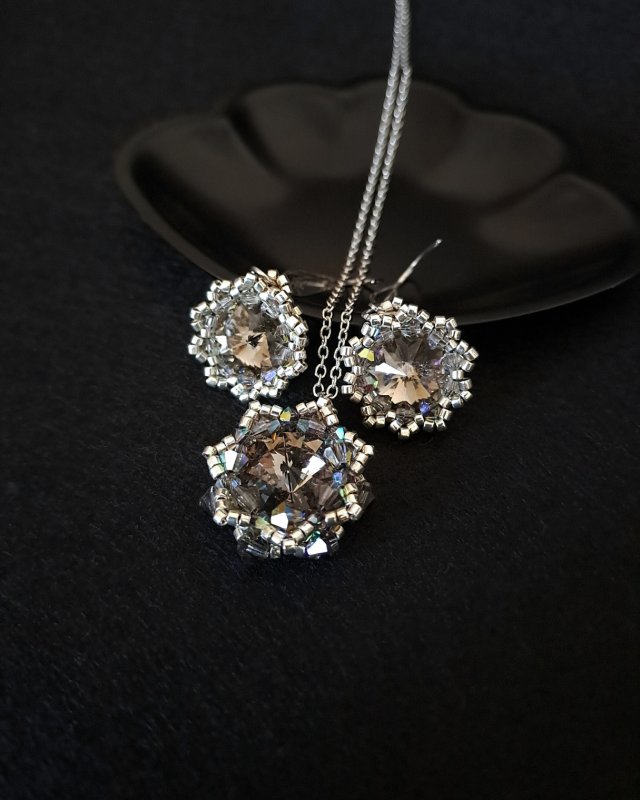 Zestaw Biżuterii "Black Diamond" Naszyjnik i Kolczyki z Kryształkami i Koralikami