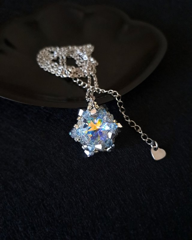 Błękitny Naszyjnik "Crystal Vitrail" - Biżuteria z Koralików Miyuki i Kryształków Preciosa