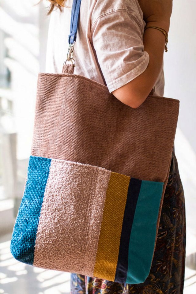 Różowa torba patchwork na ramię