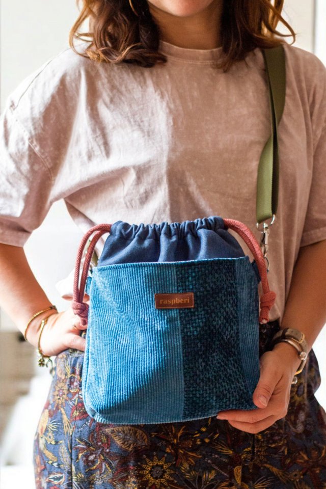 Granatowa listonoszka z kominem patchwork