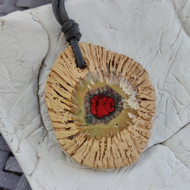 Wisior ceramiczny "Wypalony punkt"