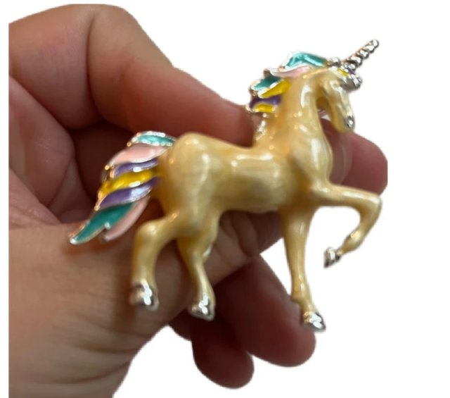 Broszka Emaliowana jednorożec z kolorową grzywą Unicorn nowa