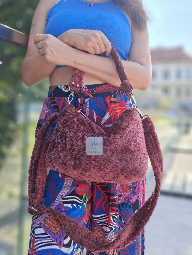 Mini torebka z pluszowej tkaniny Miś Bordo