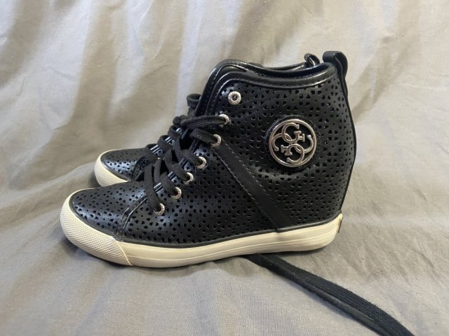 guess koturny 36