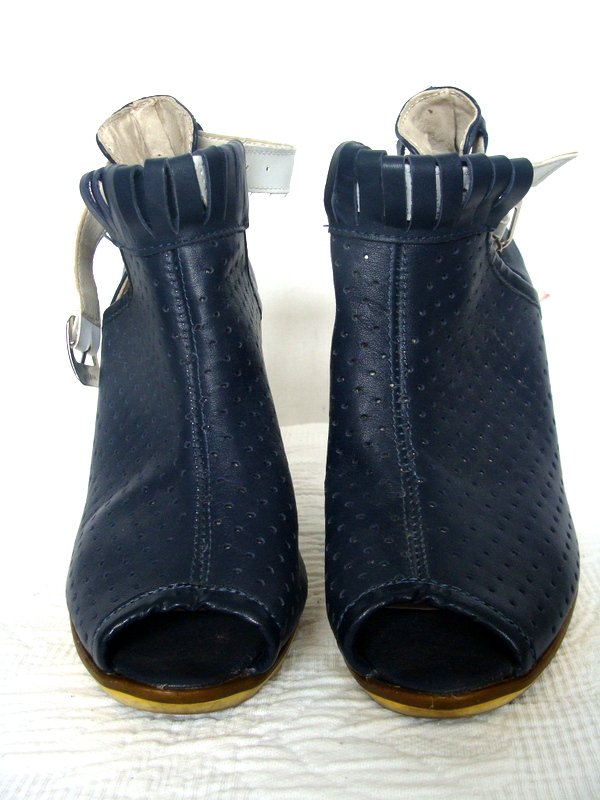 DAMSBUT -  SKÓRZANE  DZIURKOWANE BOTKI