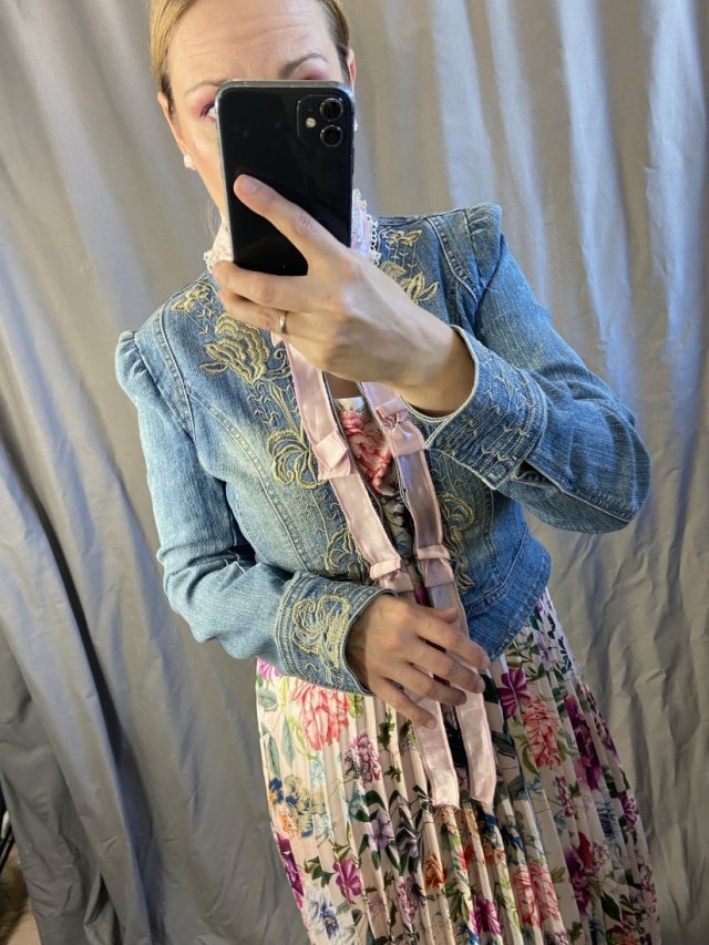 haftowany jeans