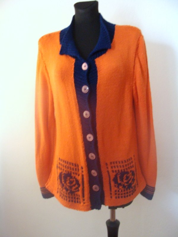 HAND MADE -  WZORZYSTY SWETER