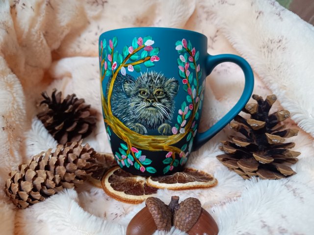 Manul stepowy ręcznie malowany kubek dla charakternych 300 ml.