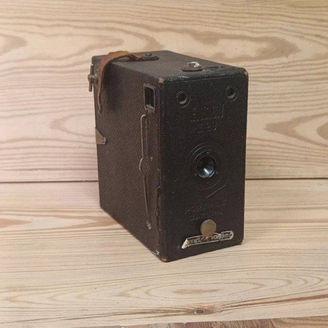 Stary aparat skrzynkowy vintage aparat fotograficzny