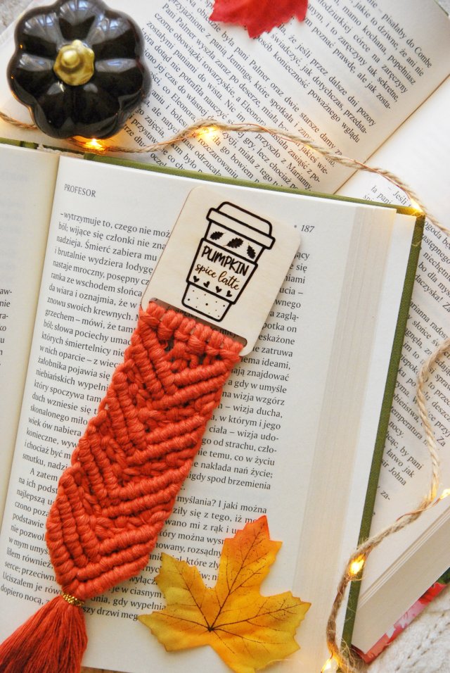 Makrama zakładka do książki Pumpkin Spice Latte