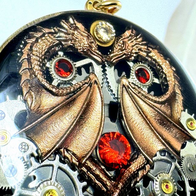 WISIOR - DRAGON LOVE - SMOCZA MIŁOŚĆ