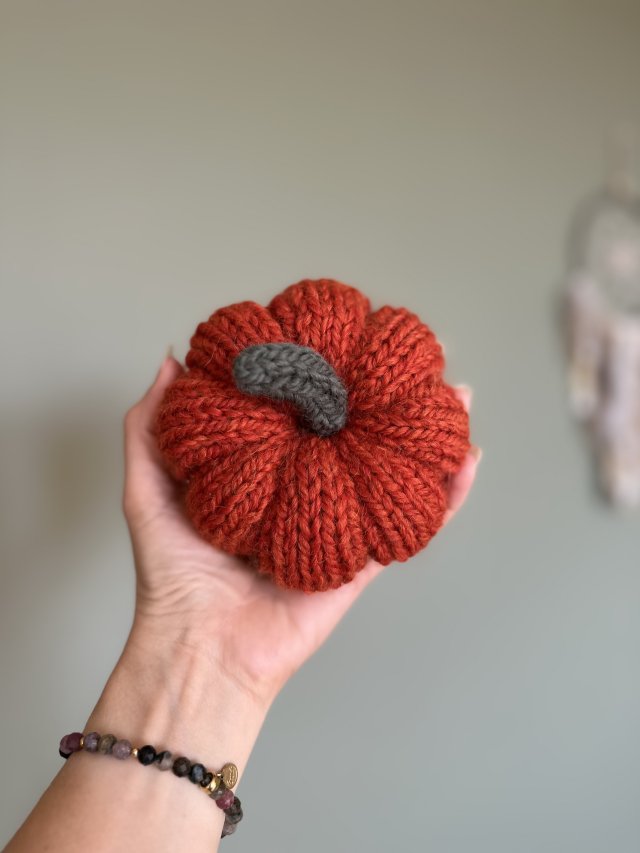 Dynia ozdobna handmade, rozmiar L, kolor ciemnopomarańczowy - 1 szt