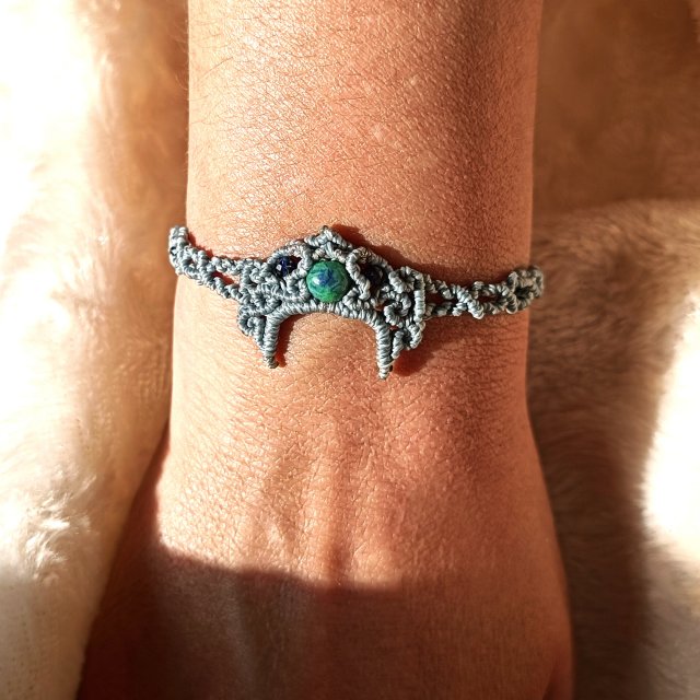 LUNULA księżyc azuryt i szafir w makramie bransoletka błękitno srebrna